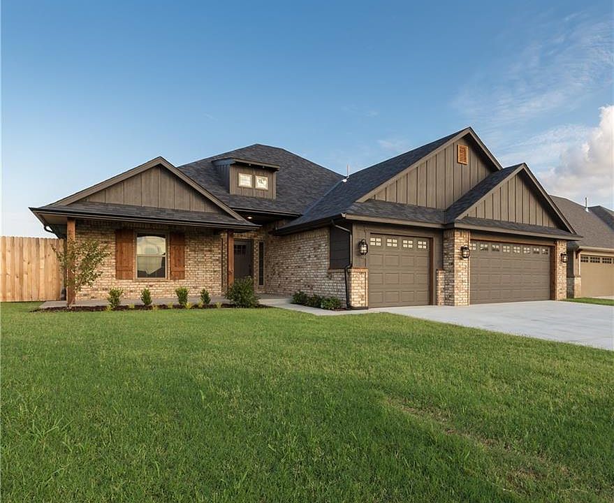 1st image of 1361 Auburn Cir