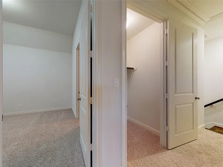 1708 Upland Lakes — Photo 37