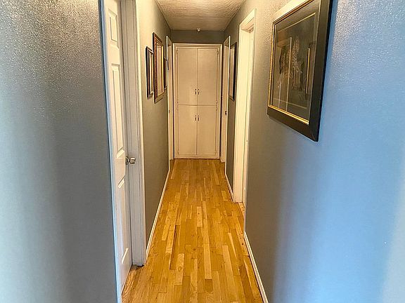 4th image of 3158 Keen Ave NE