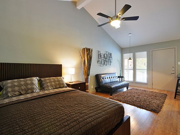 4th image of 2526 Durwood St APT 212