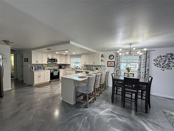 2nd image of 1002 Silver Palm Way