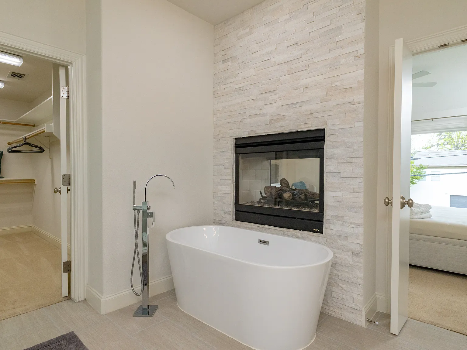 4 bed, 2.5 bath, 2564 sqft, $7,000 — Photo 3