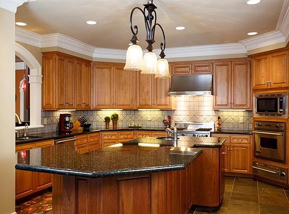 5th image of 1116 Shepard Oaks Dr