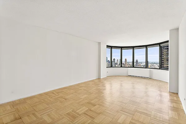 Rented by Compass | media 14