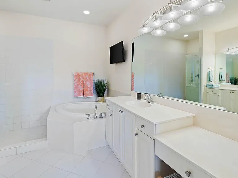 2371 SW Carriage Hill Ter #202 — Photo 30