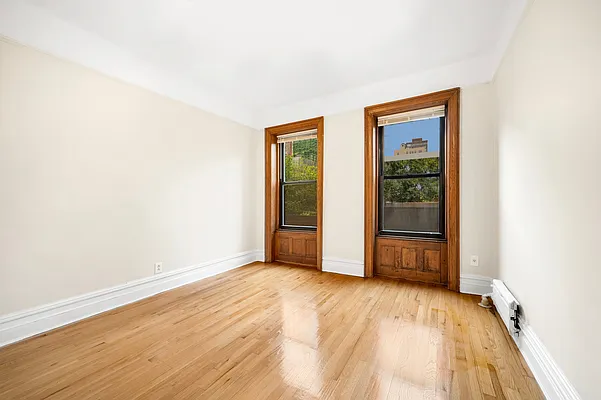 Sold by Compass | media 22