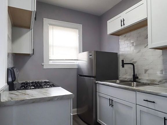 5th image of 4104 Grand Blvd #3M