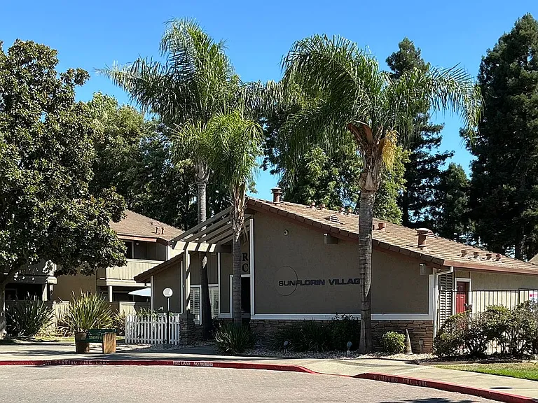 Sunflorin Village Apartments — Photo 36