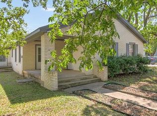 523 W Water St, Weatherford, TX 76086