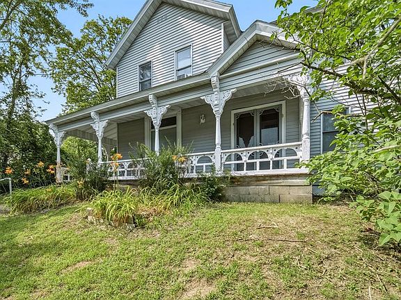 3rd image of 126 W Cedar Street #1-2