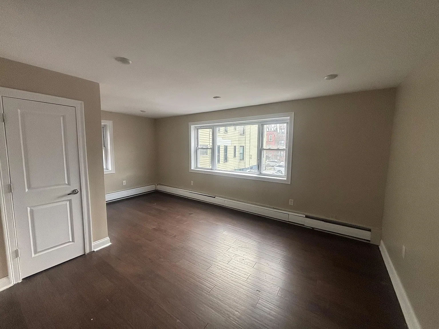 Studio, 500 sqft, $1,625 — Photo 2