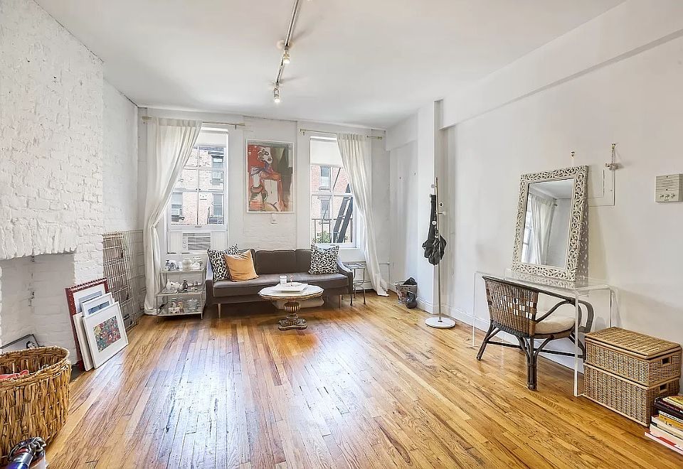 2nd image of 300 Broadway #3A