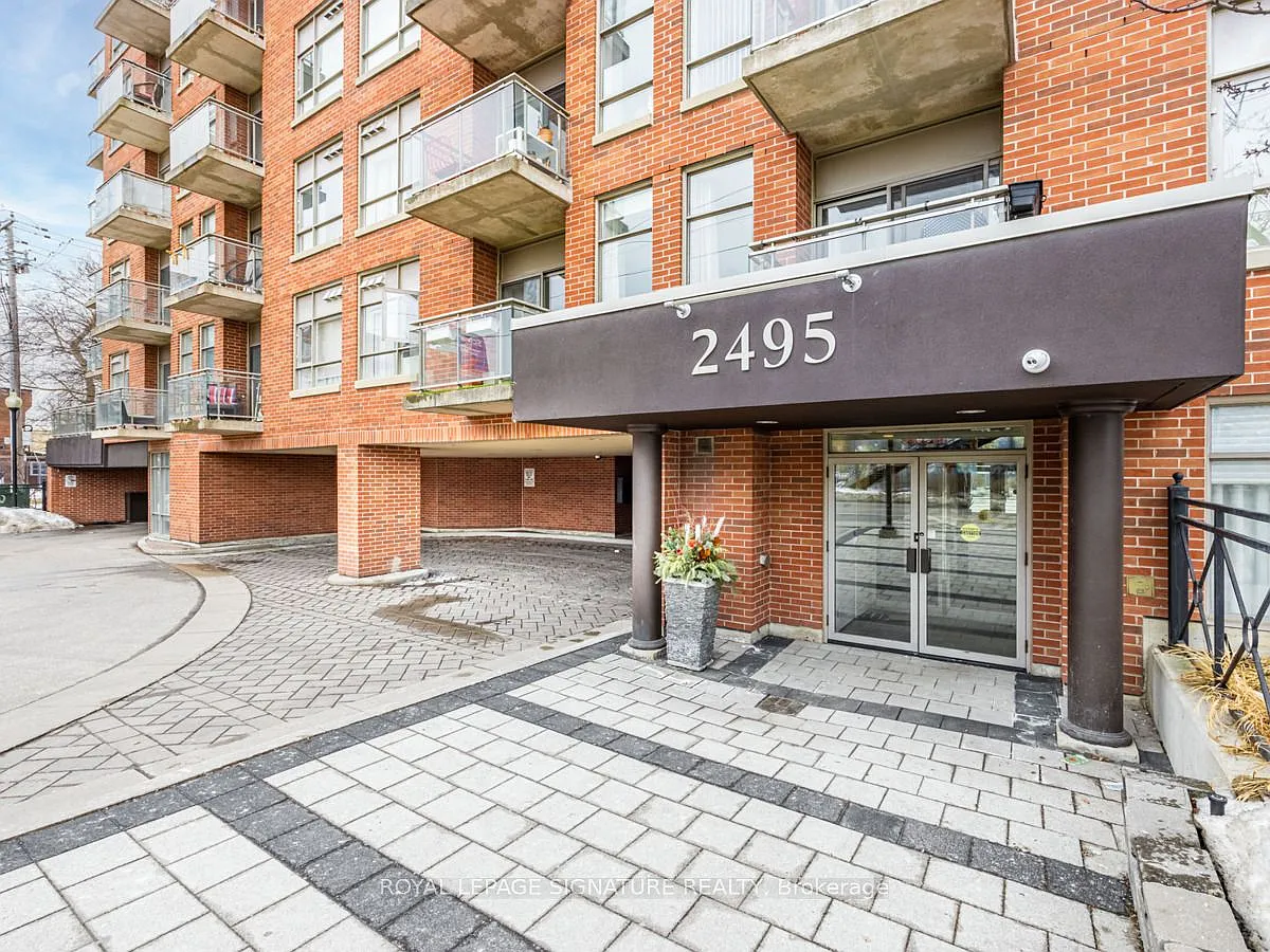 Building Photo - 2495 Dundas St W #316