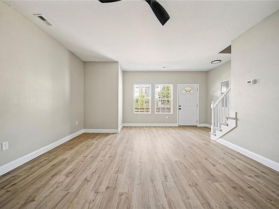 5th image of 246 W 31st St