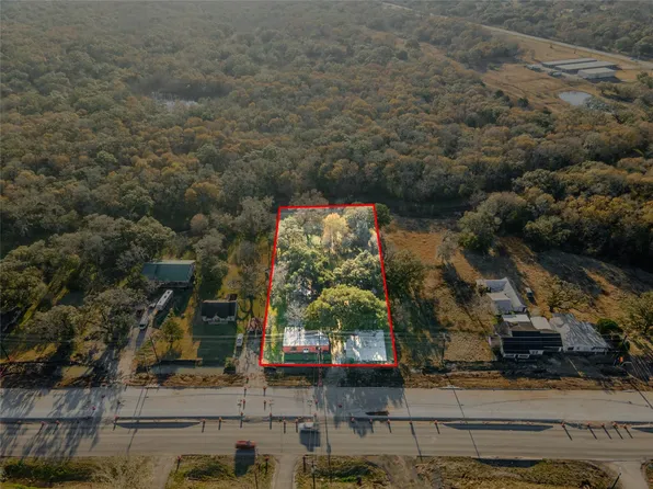 1014 S Columbia Dr, West Columbia, TX 77486