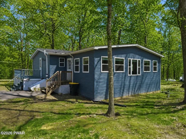 108 Cloudcrest Dr, Hawley, PA 18428