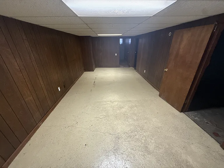 223 Wiegel Dr — Photo 43