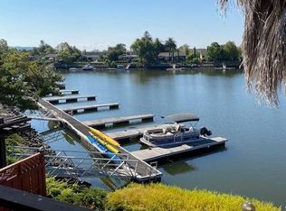 945 Marina Dr, Napa, CA 94559