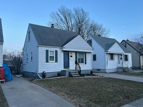 3rd image of 26078 Pattow St