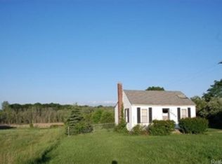 7094 Curtis Rd, Northville, MI 48168