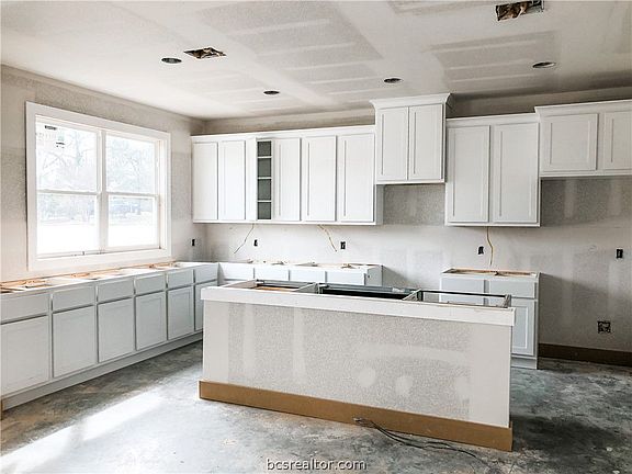 5th image of 1223 Berkeley St