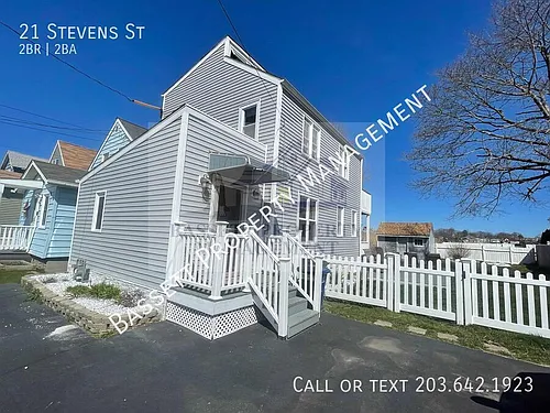 21 Stevens St Photo 1