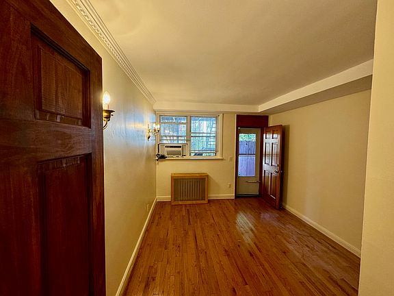 4th image of 23-06 42nd St #1