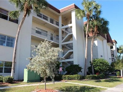 209 NE Lincoln Cir N APT 204, Saint Petersburg, FL, 33702