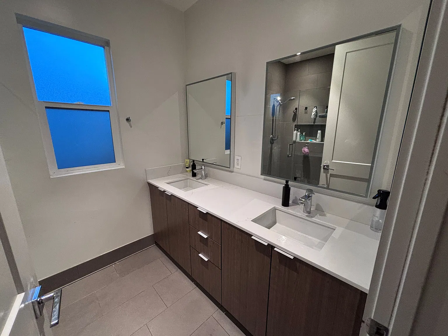 4 bed, 1238 sqft, $3,350 — Photo 4