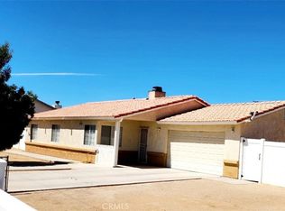 12377 Kiowa Rd, Apple Valley, CA 92308