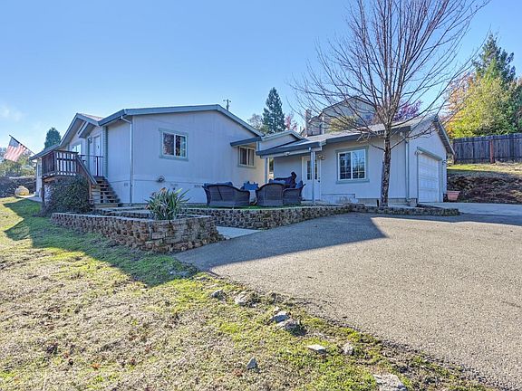 3rd image of 2541 Knollwood Dr