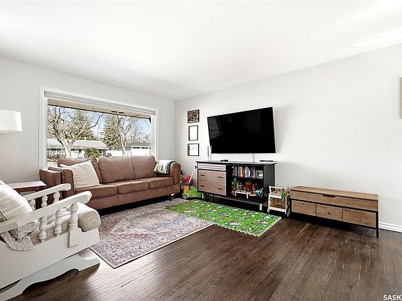 4th image of 4604 Elgin ROAD