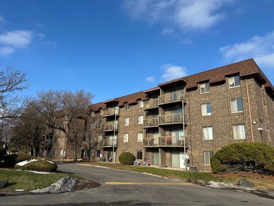 830 Elder Rd #B403, Homewood, IL, 60430