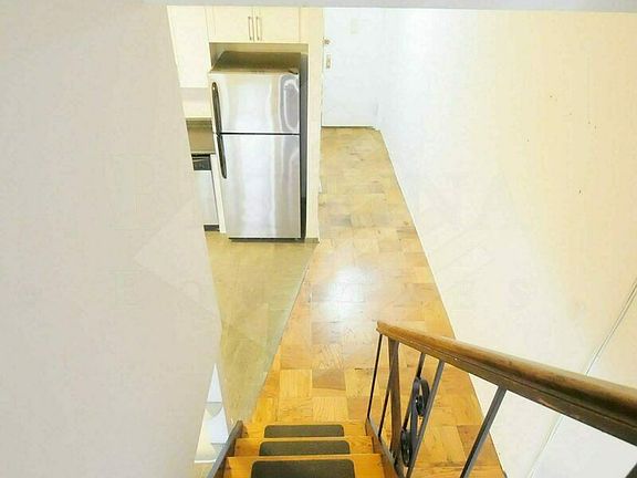 3rd image of 359 E 62nd St APT 5D