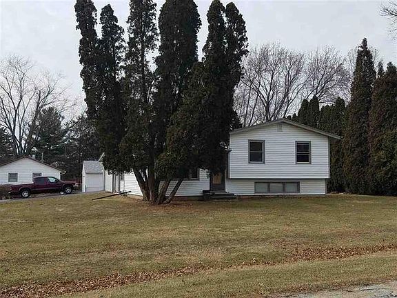 2nd image of 1361 Randall Dr