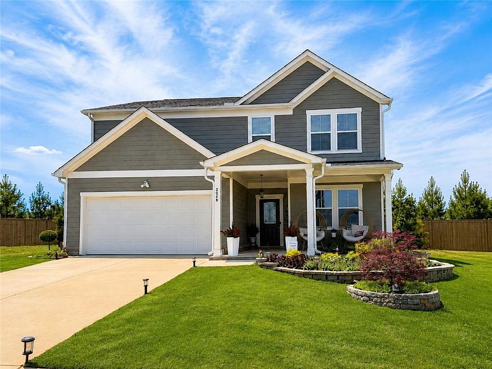1st image of 2268 Blackbird Cir