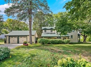 1108 County Road B E, Maplewood, MN 55109