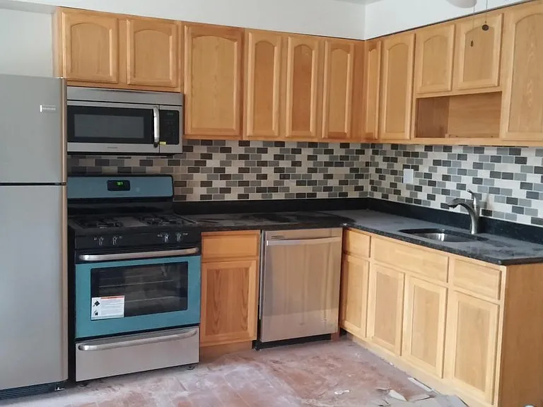 916 S 12th St #3R — Photo 1