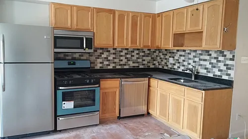 916 S 12th St #3R Photo 1