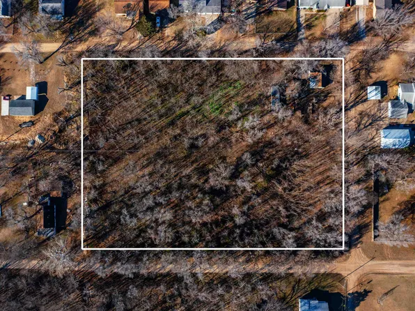 1126 N 13th St, Arkansas City, KS 67005