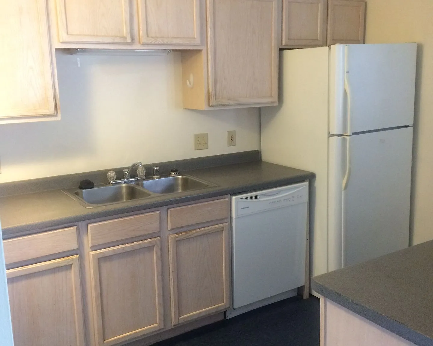 1317 Spring St — Photo 3