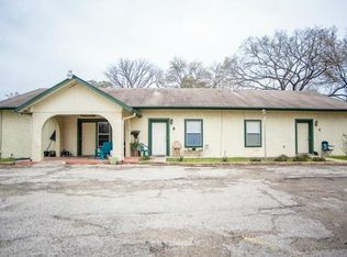 1029 E Milam St, Luling, TX 78648