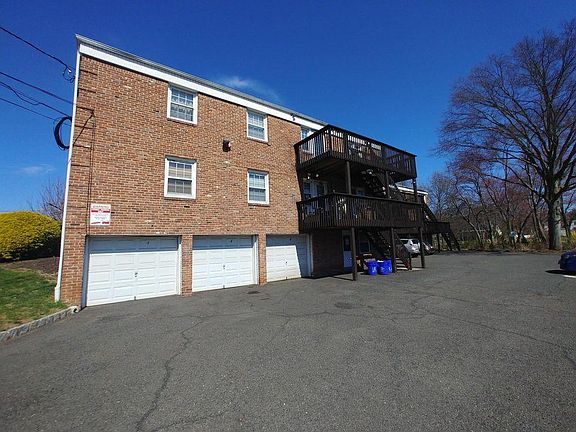 3rd image of 18 Dartmouth Ave APT 2A