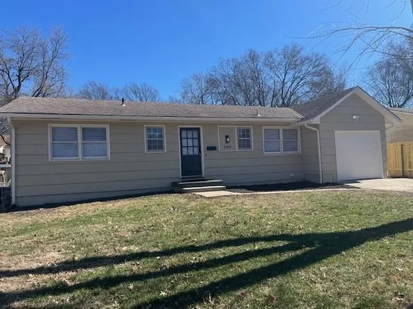 109 SW Walnut St, Lees Summit, MO 64063