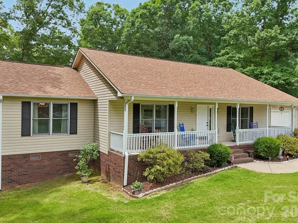 250 Rumple Hill Dr, Statesville, NC 28677