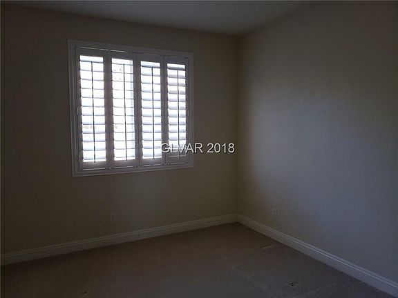 4th image of 315 Palisades Dr