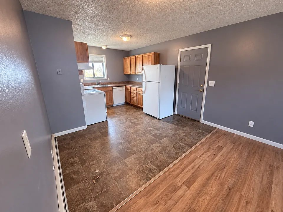 1643 Kelby Dr