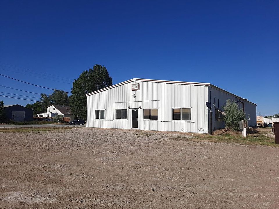 Shop w/ office/retail space