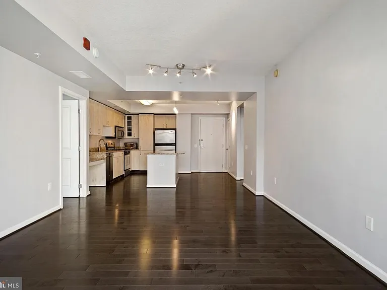 440 L St NW #904 — Photo 2