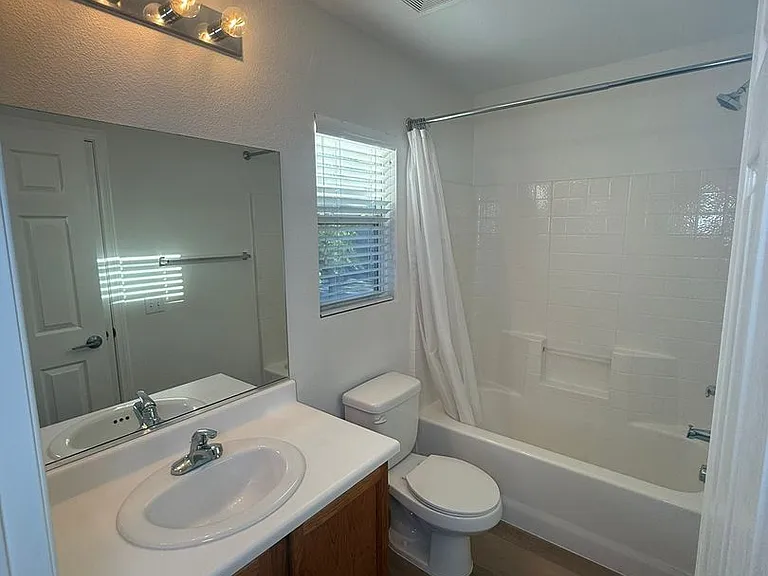 5241 Starter Ave — Photo 16